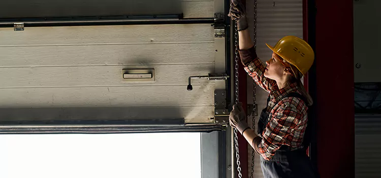 Addressing Common Garage Door Stoppage Issues in Kingsville, TX